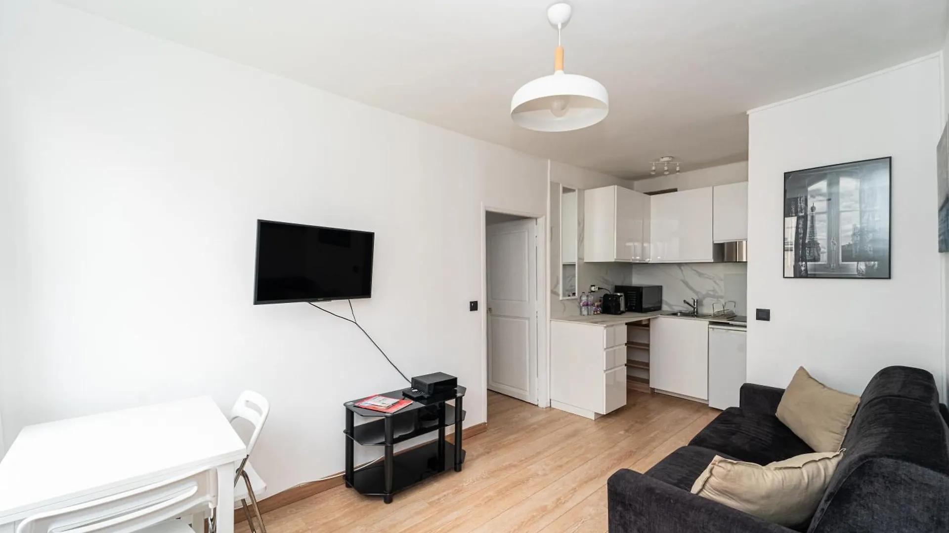 Apartment 2 Pieces A 2 Pas Du Marais